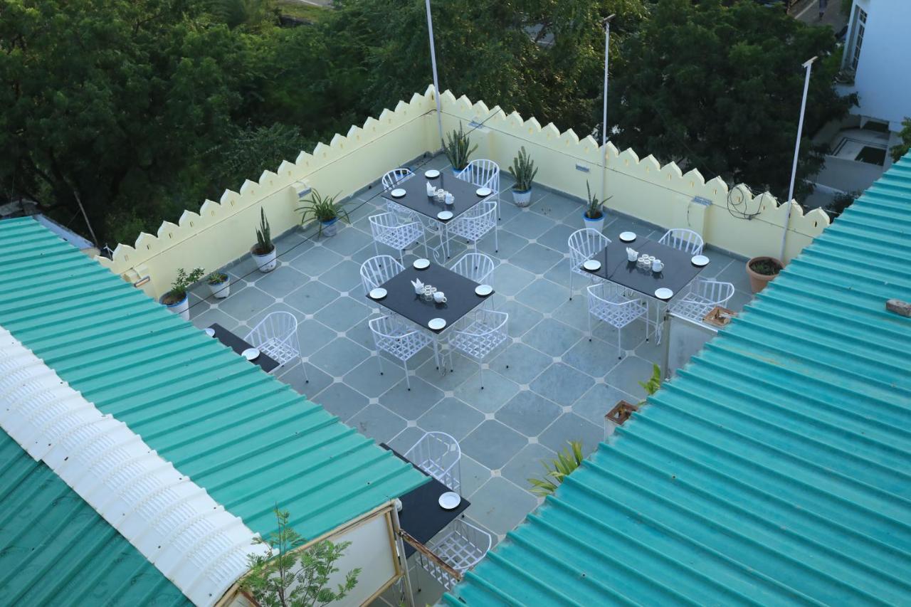 The Kesar Niwas Hotell Udaipur Exteriör bild