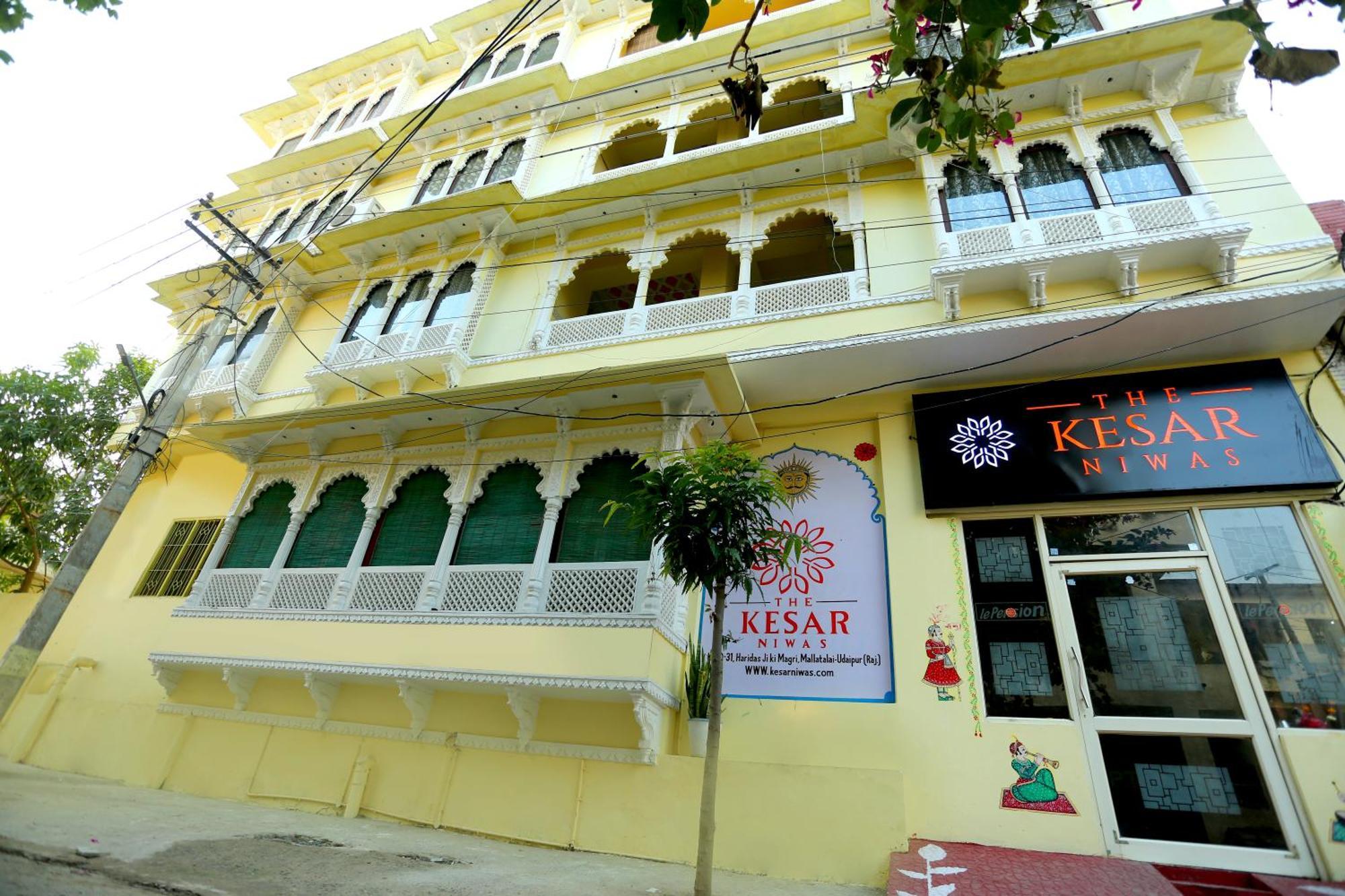The Kesar Niwas Hotell Udaipur Exteriör bild